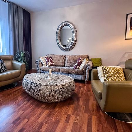 Big, Central And Charming Apartment On Schaafenstrasse Cologne Exterior photo